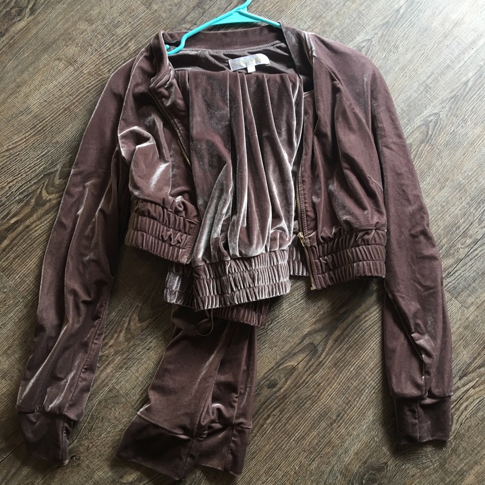 Meshki velvet tracksuit Set - Picture 4 of 4